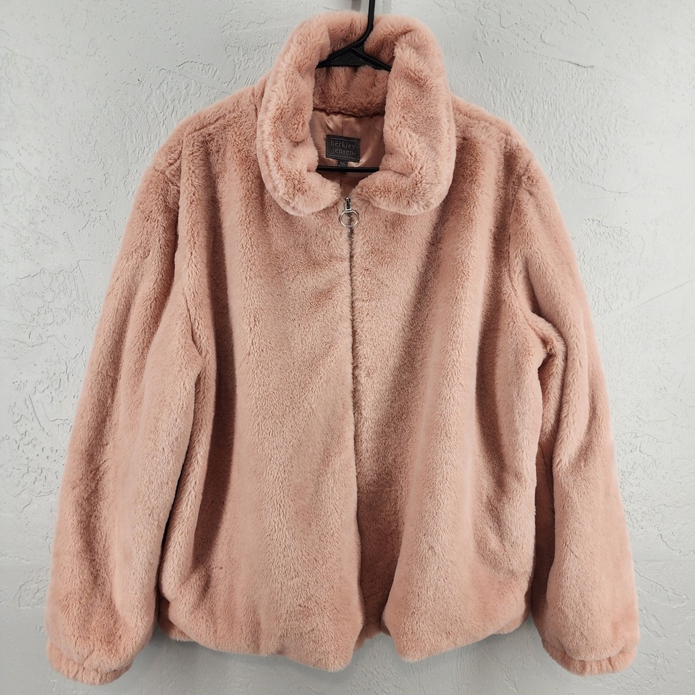 Berkley Jensen Pink Faux Fur Zip Up Plush Jacket Coat Womens XXL 4546J2186